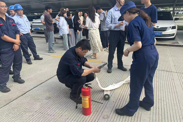 筑牢安全防線!奇億金屬開展全員安全消防實戰培訓 圖3